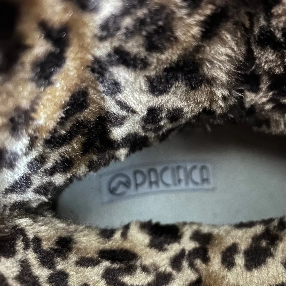 Pacifica Women's Brown Faux Suede Leopard Print Fur Lined‎ Winter Boots Size 11M